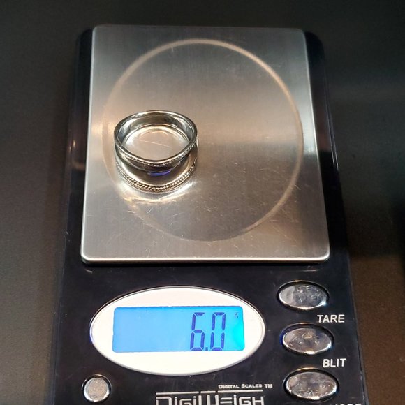 Size 9.75 925 Sterling Silver Cool Large Slight V Shape Ring - Picture 7 of 7